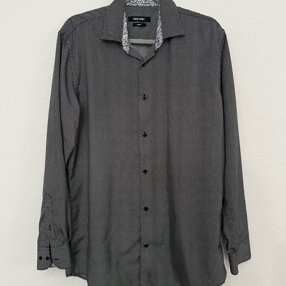 Nine West Black Casual Button Down Shirt with Full-Length Sleeves
